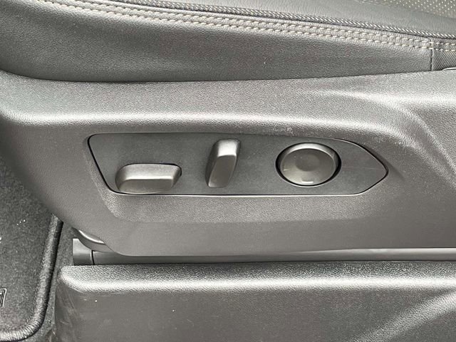 New 2026 Chevrolet Suburban High Country image 16