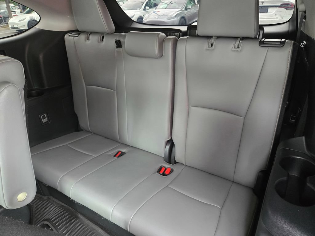 Used 2023 Toyota Highlander Bronze Edition AWD/4WD image 13