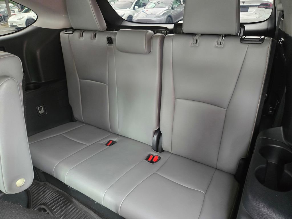 Used 2023 Toyota Highlander Bronze Edition AWD/4WD image 13