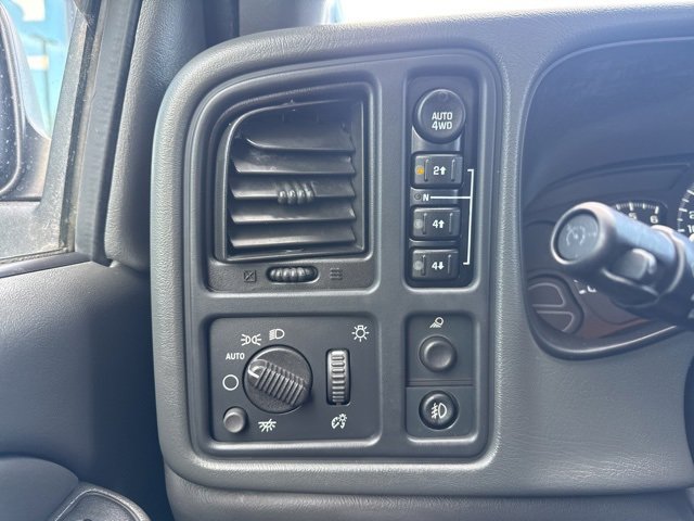 Used 2006 Chevrolet Silverado 1500 LT w/ Light Duty Power Package image 9