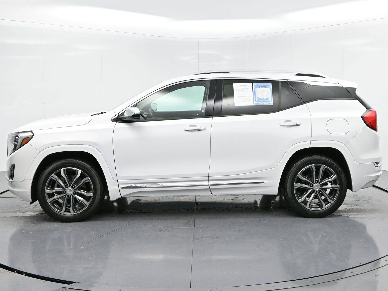 Used 2019 GMC Terrain Denali w/ Driver Alert Package II image 4