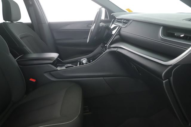 Used 2025 Jeep Grand Cherokee L Laredo w/ Luxury Tech Group I image 31