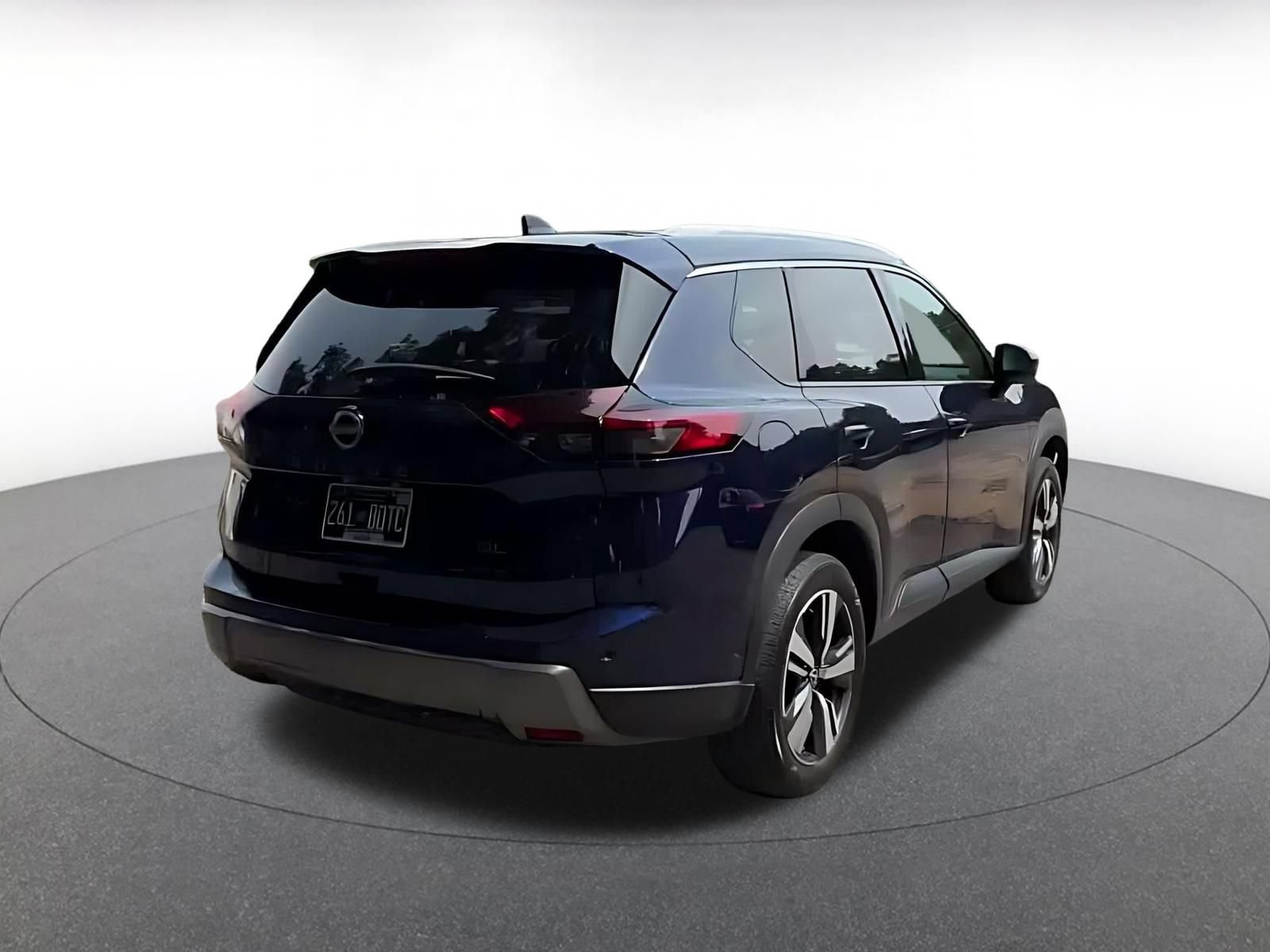 Used 2026 Nissan Rogue SL FWD image 13