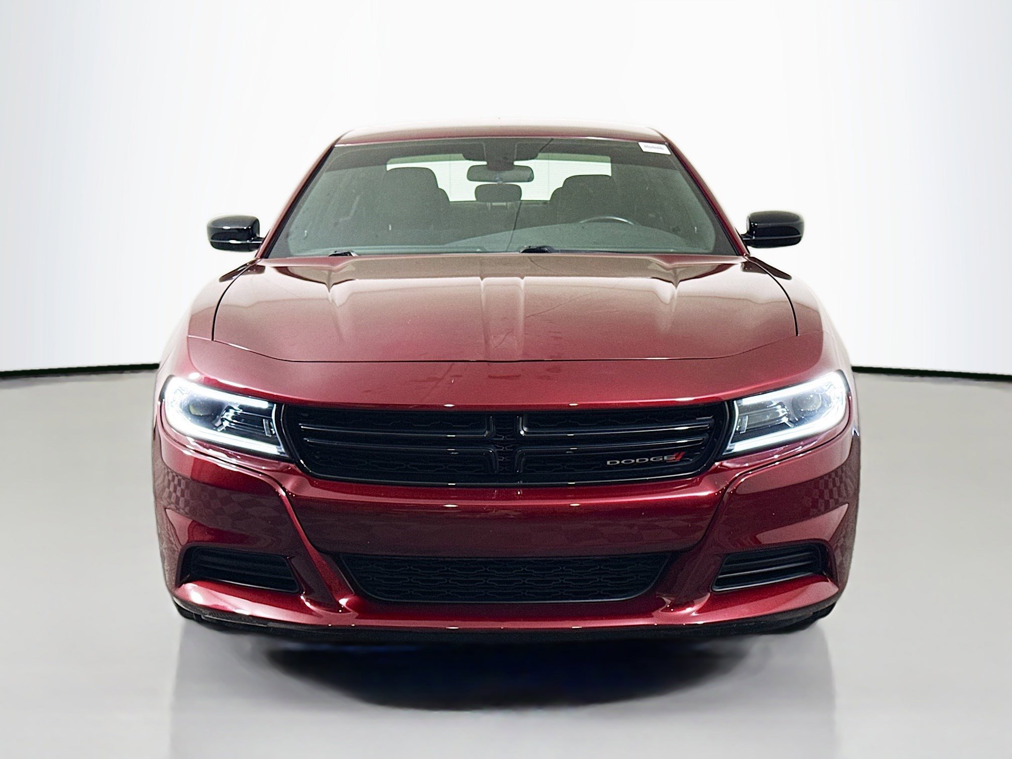 Used 2023 Dodge Charger SXT image 2