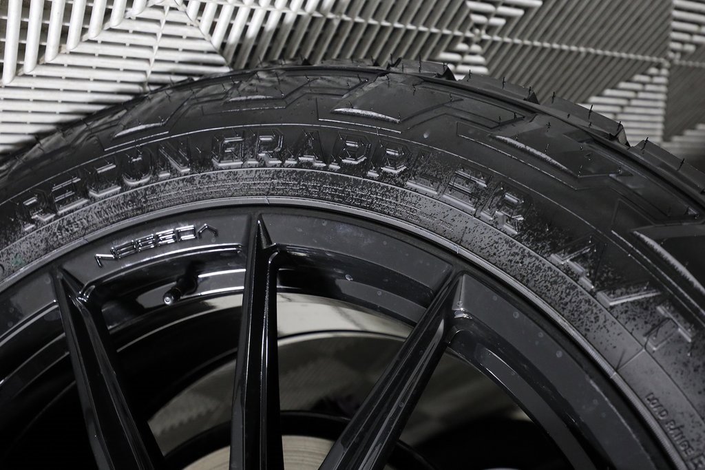 Used 2025 Lexus GX 550 w/ Accessory Package (2T) image 60