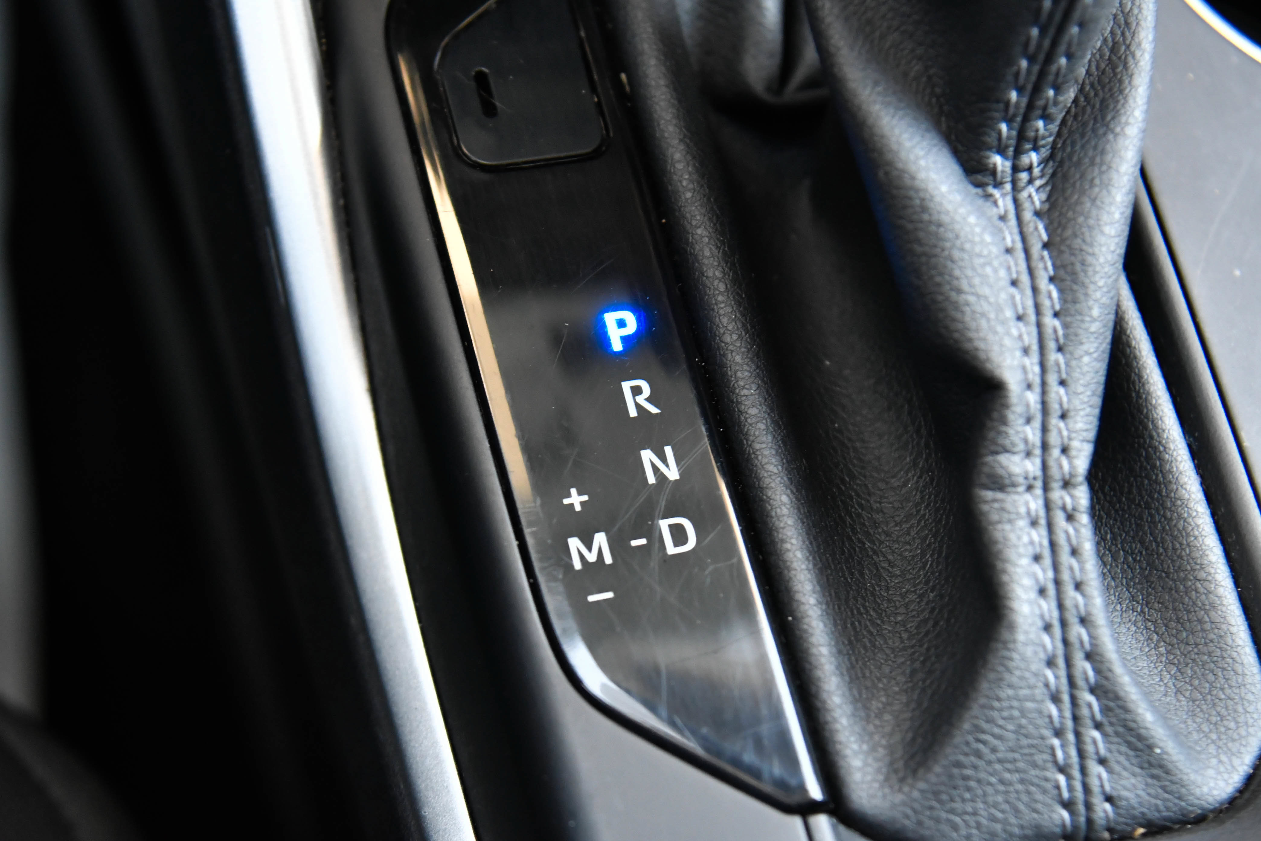 Used 2024 Toyota Highlander LE AWD/4WD image 27