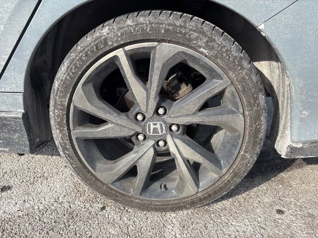 Used 2017 Honda Civic Sport Touring image 4