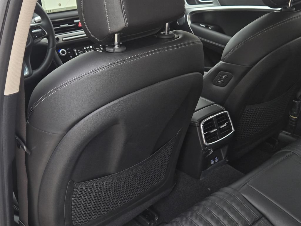 Used 2026 Genesis G70 2.5T Prestige RWD image 21