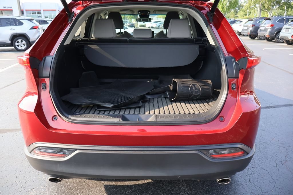 Certified 2022 Toyota Venza LE AWD/4WD image 17