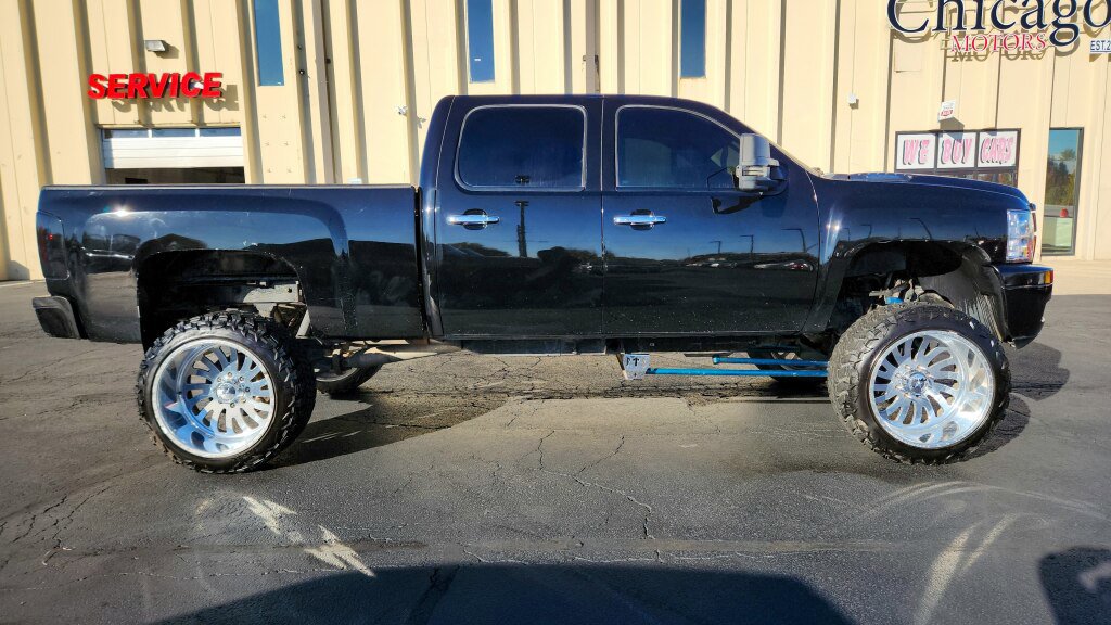 Used 2012 Chevrolet Silverado 2500 LT w/ Texas Edition image 9