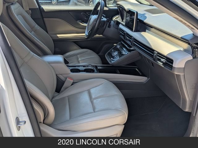 Used 2020 Lincoln Corsair AWD w/ Premium Package image 29