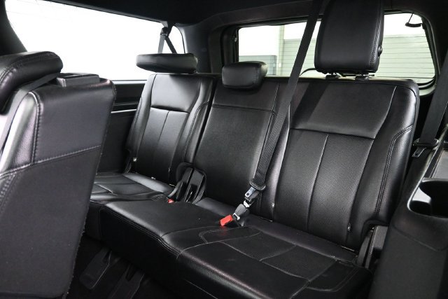 Used 2020 Ford Expedition Max XLT w/ Equipment Group 202A AWD/4WD image 30