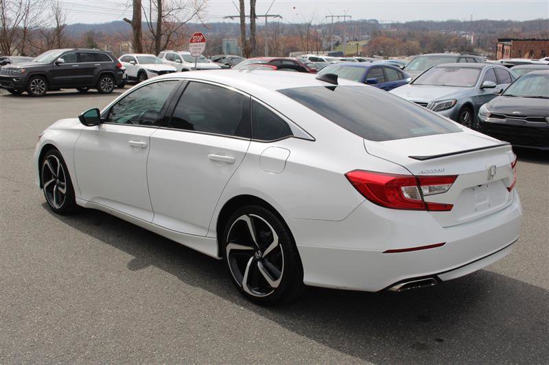 Used 2022 Honda Accord Sport image 6