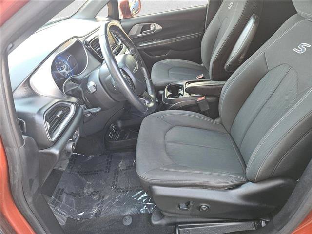 Used 2018 Chrysler Pacifica Touring Plus w/ S Appearance Package FWD image 20
