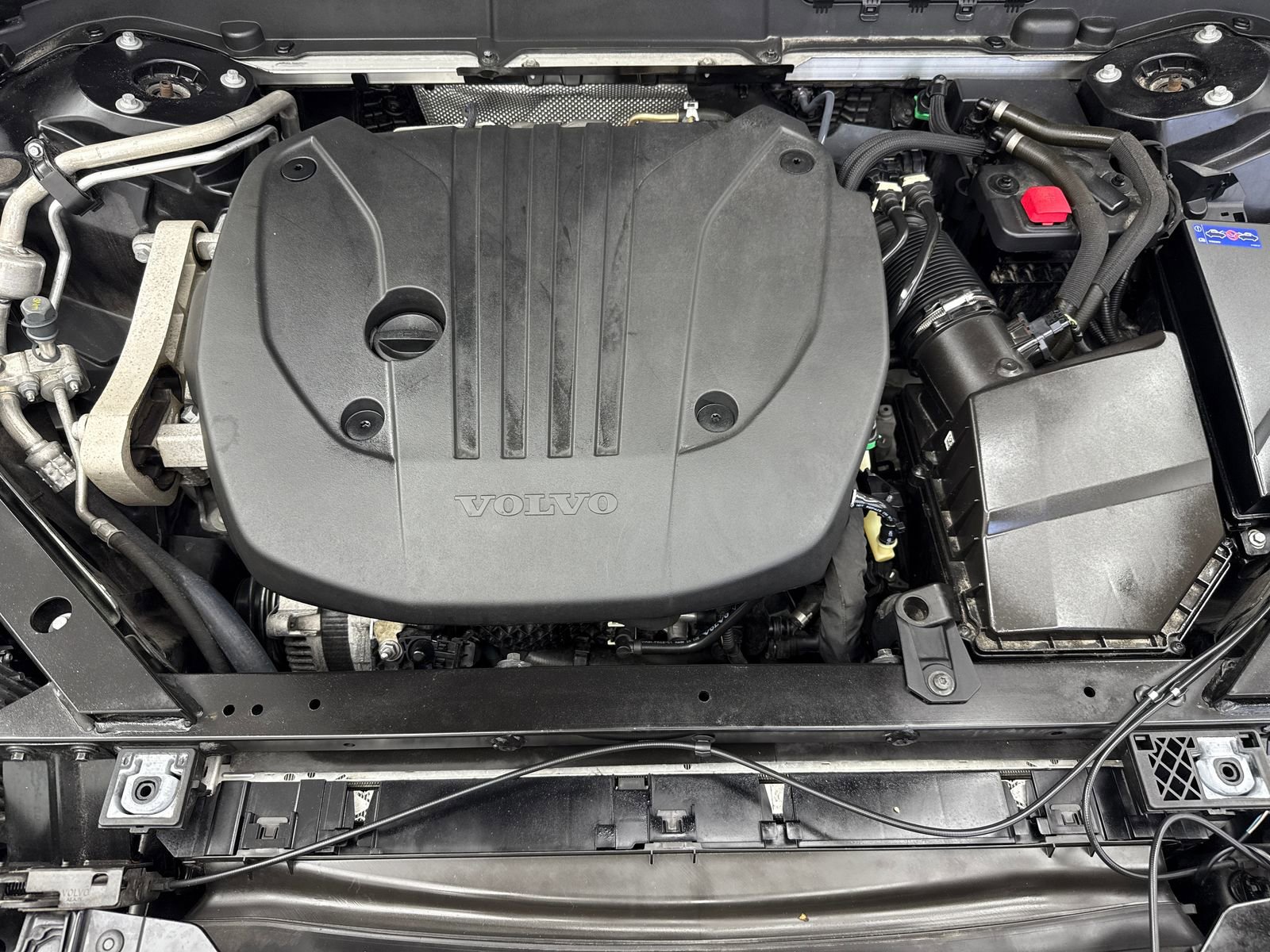 Used 2022 Volvo XC60 B5 Momentum w/ Protection Package Premier FWD image 55