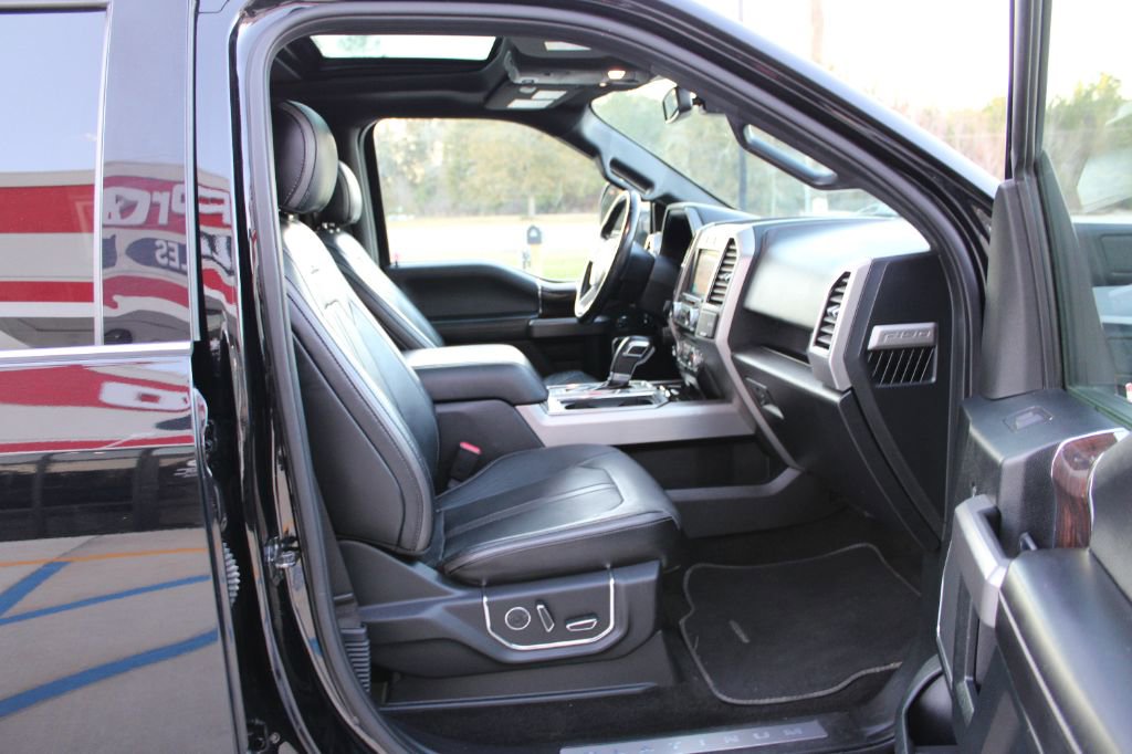 Used 2017 Ford F150 Platinum w/ Equipment Group 701A Luxury image 13