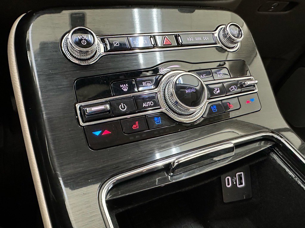 Used 2022 Lincoln Nautilus Reserve w/ Equipment Group 202A image 46