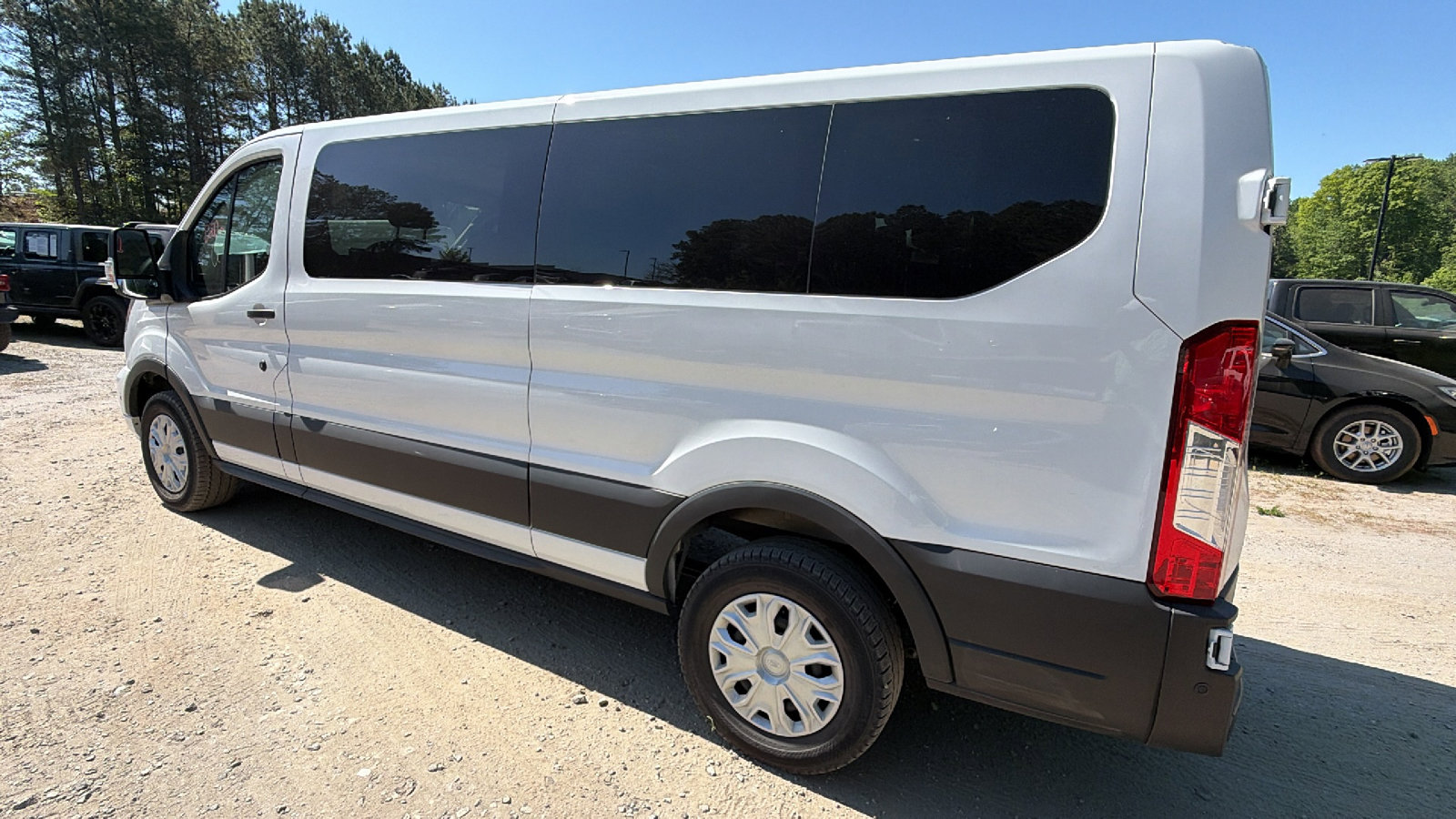 Used 2025 Ford Transit 350 XLT RWD image 10
