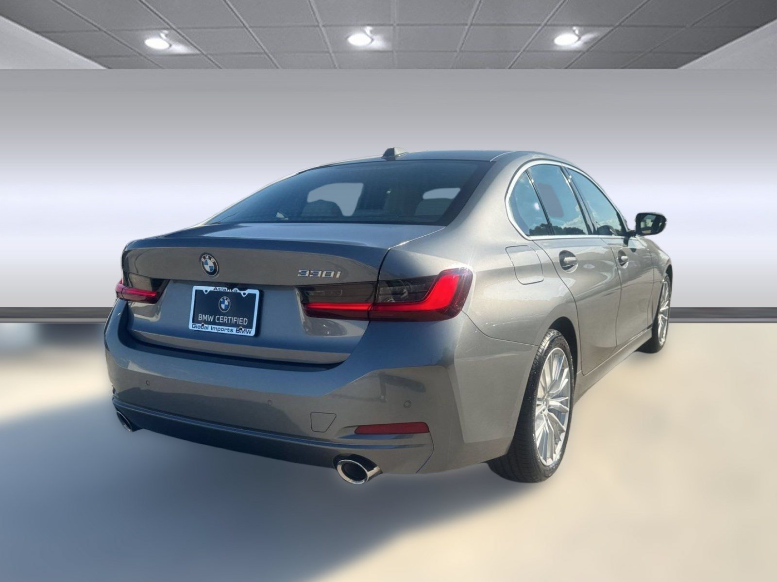 Certified 2023 BMW 330i Sedan w/ Convenience Package RWD image 8