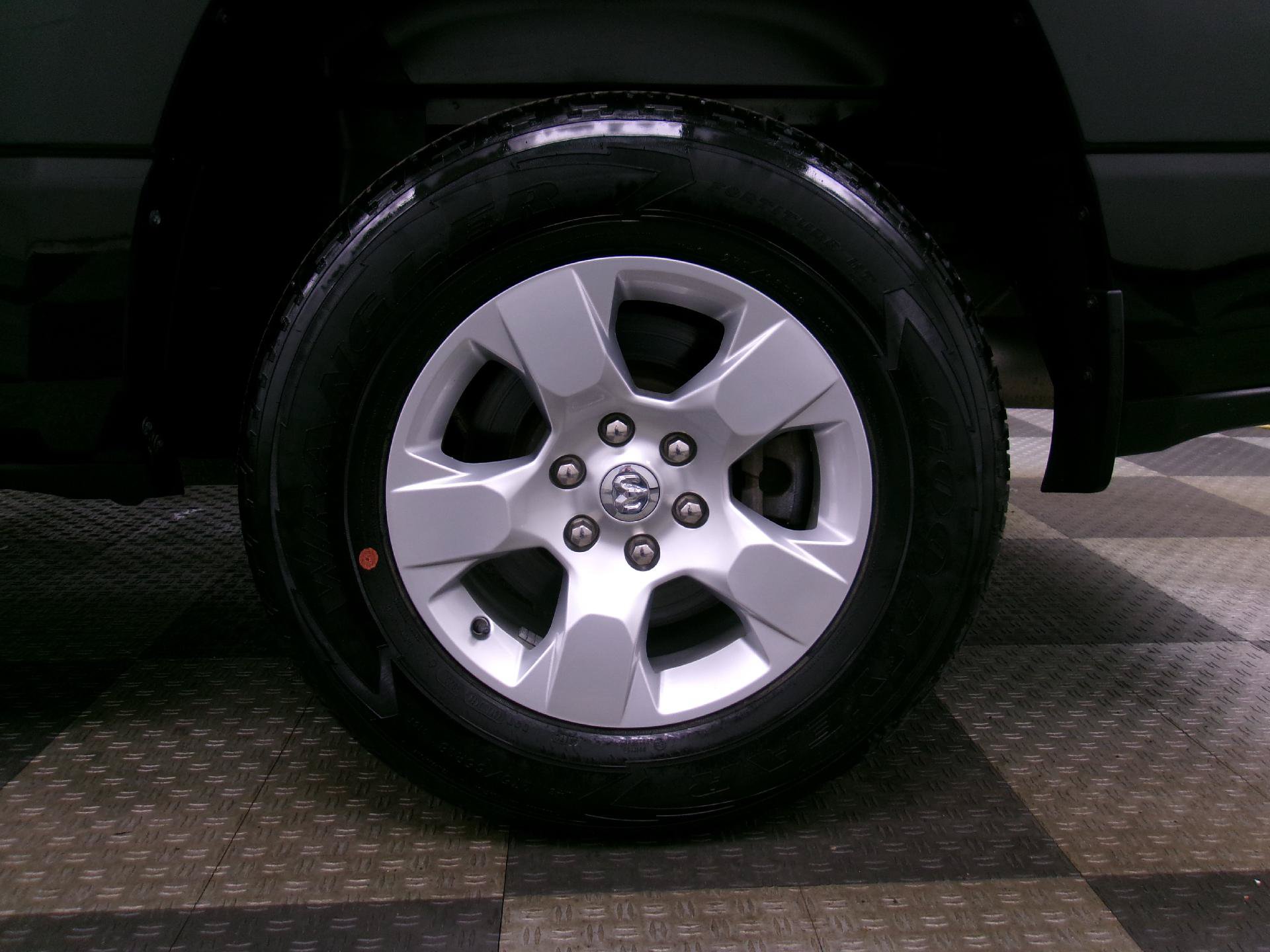 Used 2021 RAM 1500 Big Horn AWD/4WD image 16