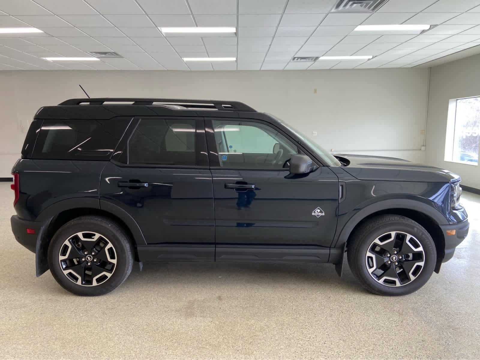 Used 2023 Ford Bronco Sport Outer Banks w/ Tech Package image 5