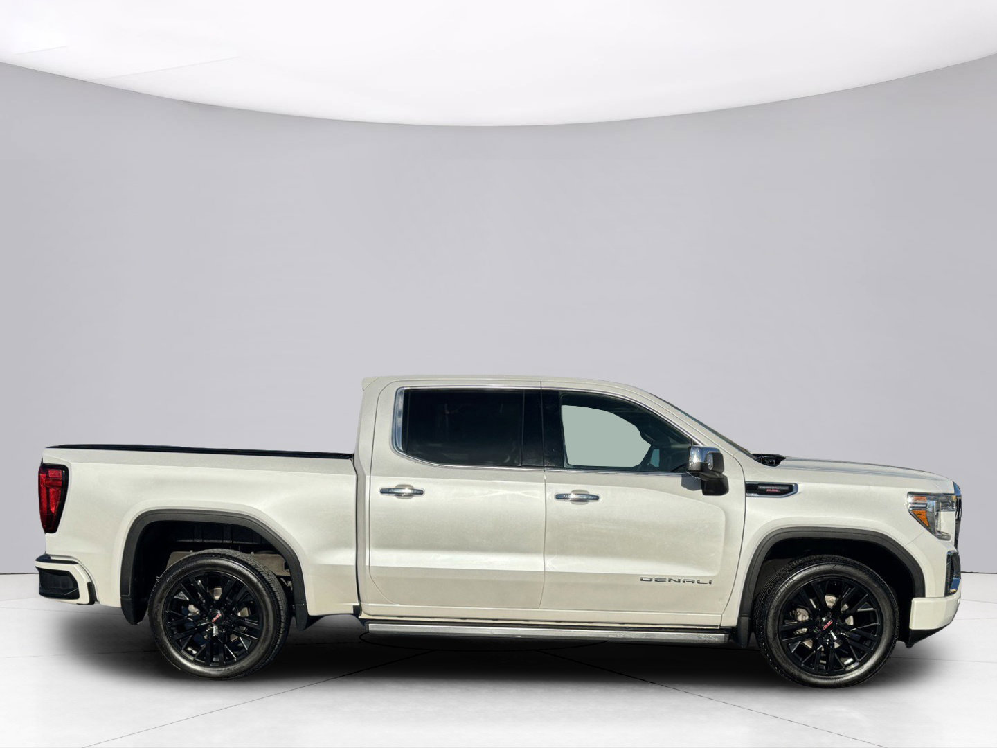 Used 2020 GMC Sierra 1500 Denali w/ Denali Ultimate Package AWD/4WD image 12