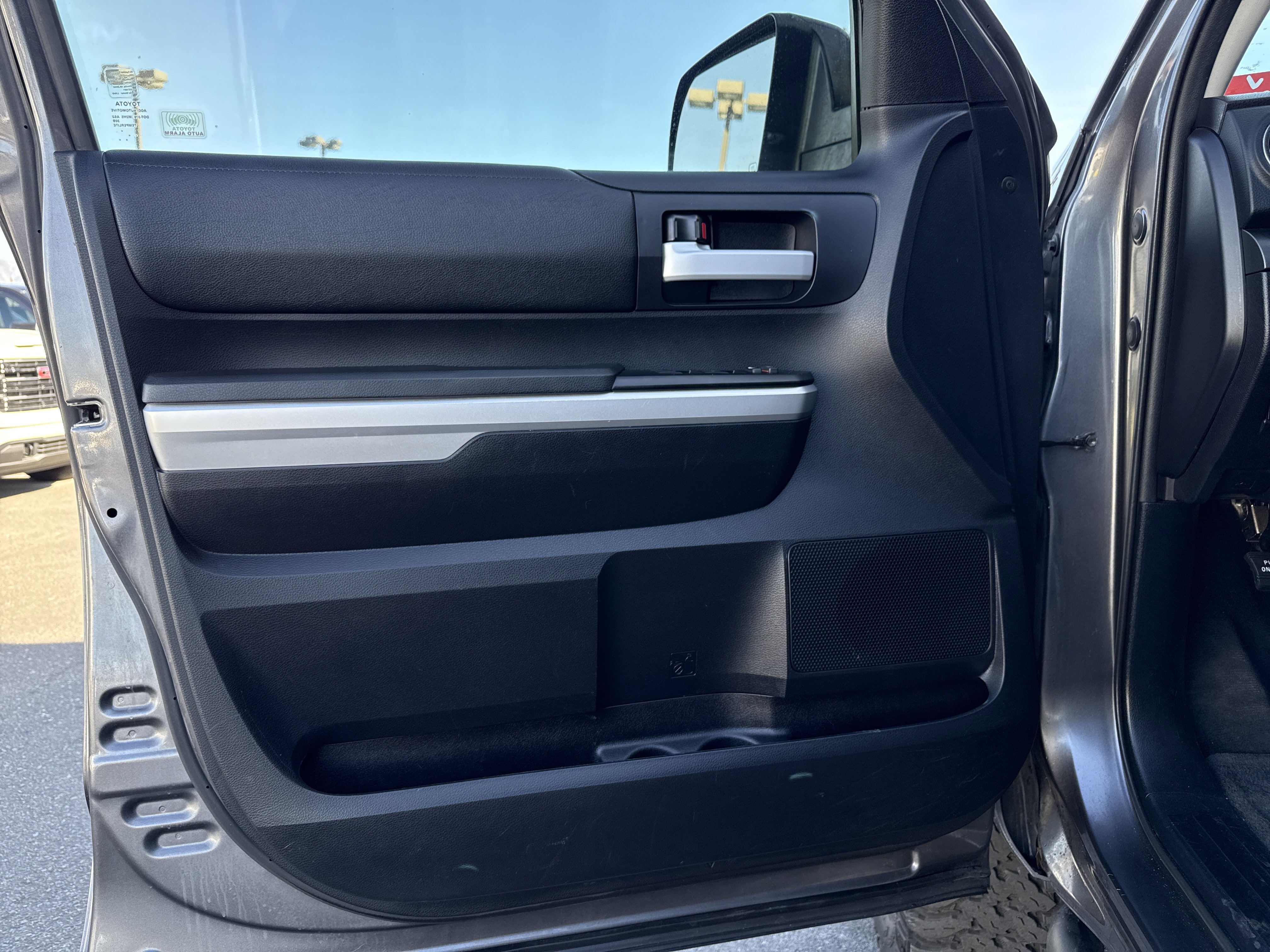 Used 2014 Toyota Tundra SR5 image 15