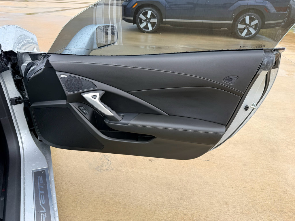 Used 2016 Chevrolet Corvette Stingray Coupe RWD image 14