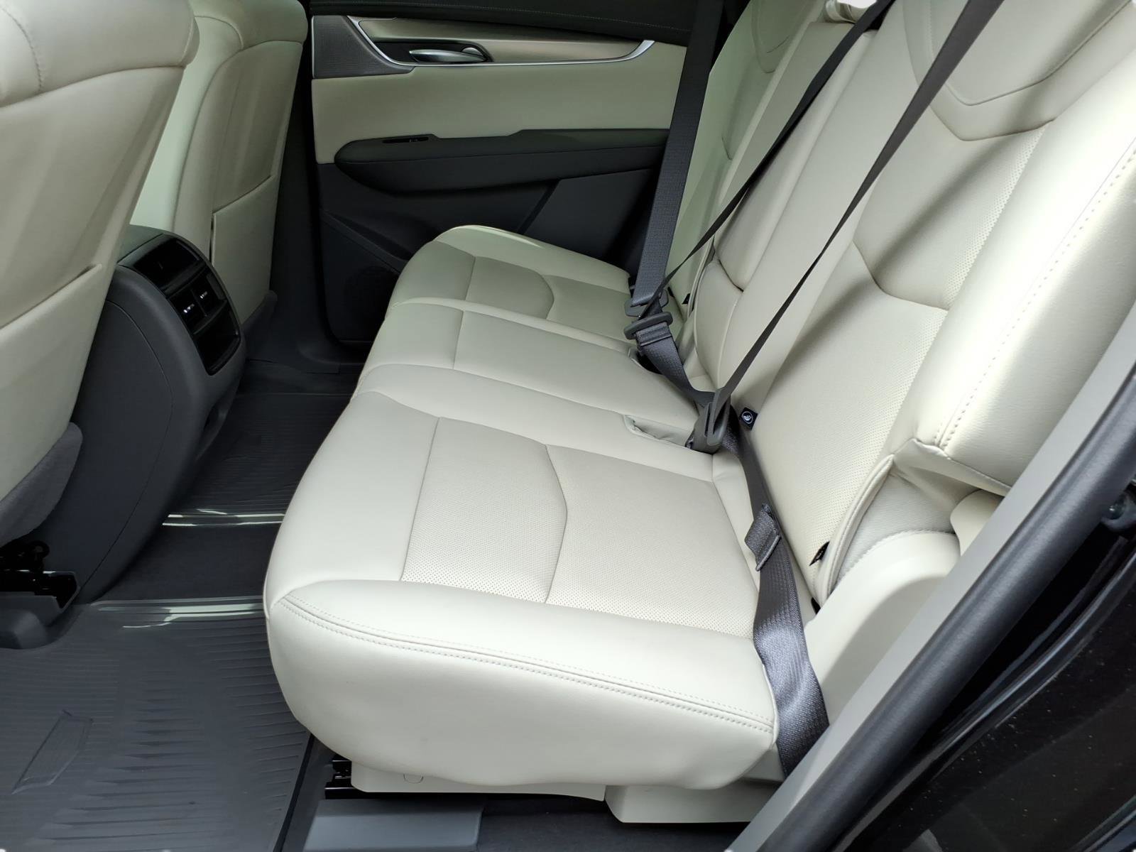 New 2026 Cadillac XT5 Premium Luxury image 11