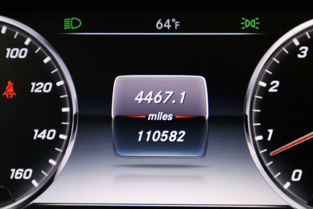 Used 2016 Mercedes-Benz S 550 4MATIC Sedan image 40