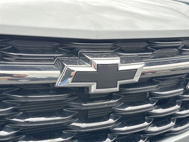 Certified 2024 Chevrolet Trax RS w/ Sunroof Package image 32