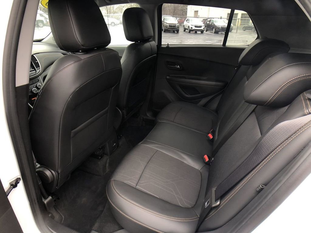 Used 2020 Chevrolet Trax LT w/ LT Convenience Package FWD image 25
