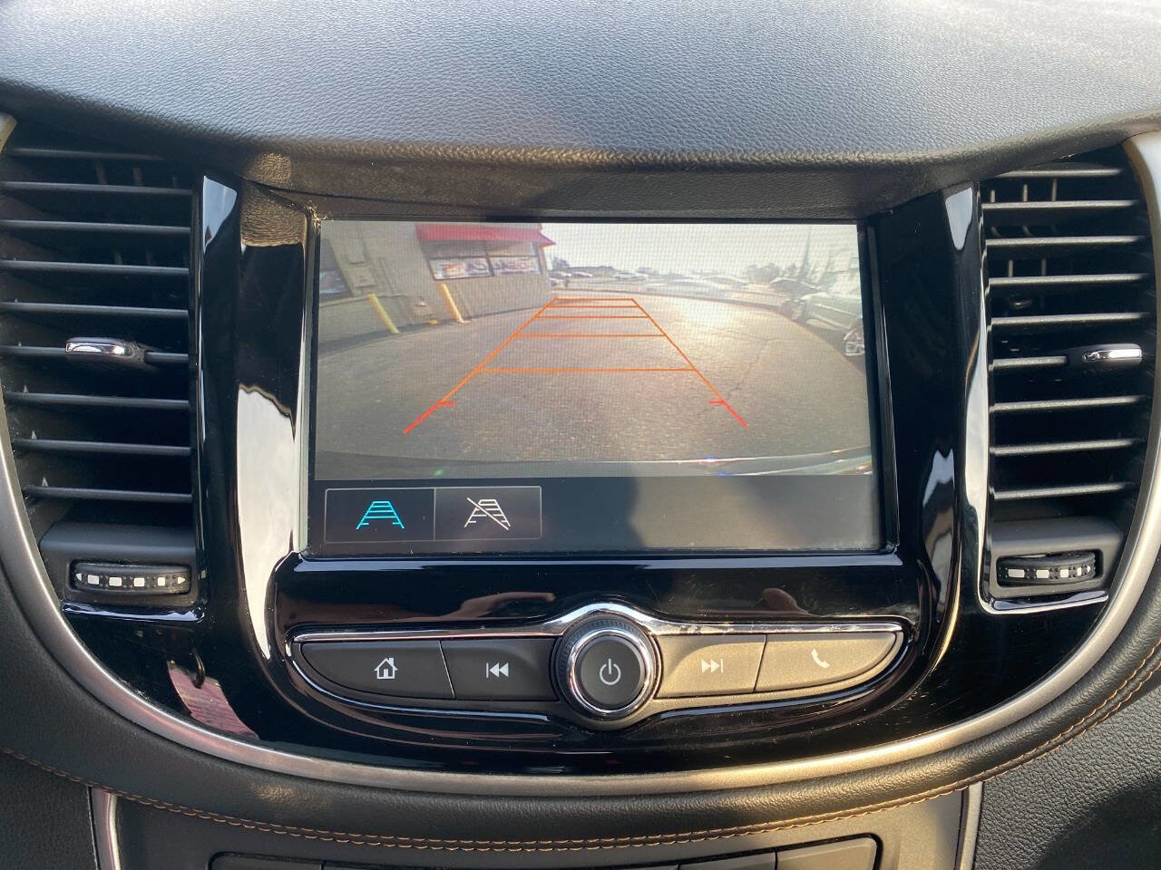 Used 2017 Chevrolet Trax LT image 16