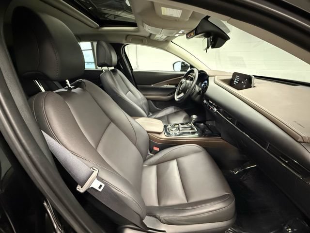 Used 2025 MAZDA CX-30 AWD 2.5 S w/ Premium Package image 14