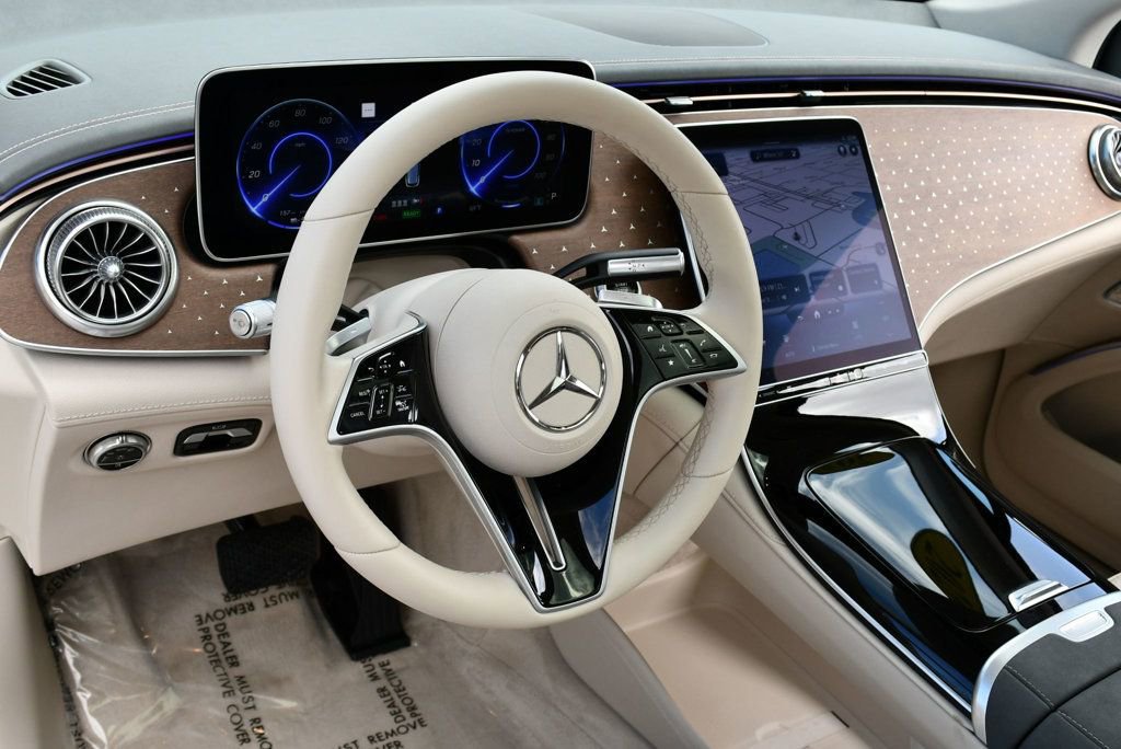 Used 2023 Mercedes-Benz EQS 450+ SUV image 54