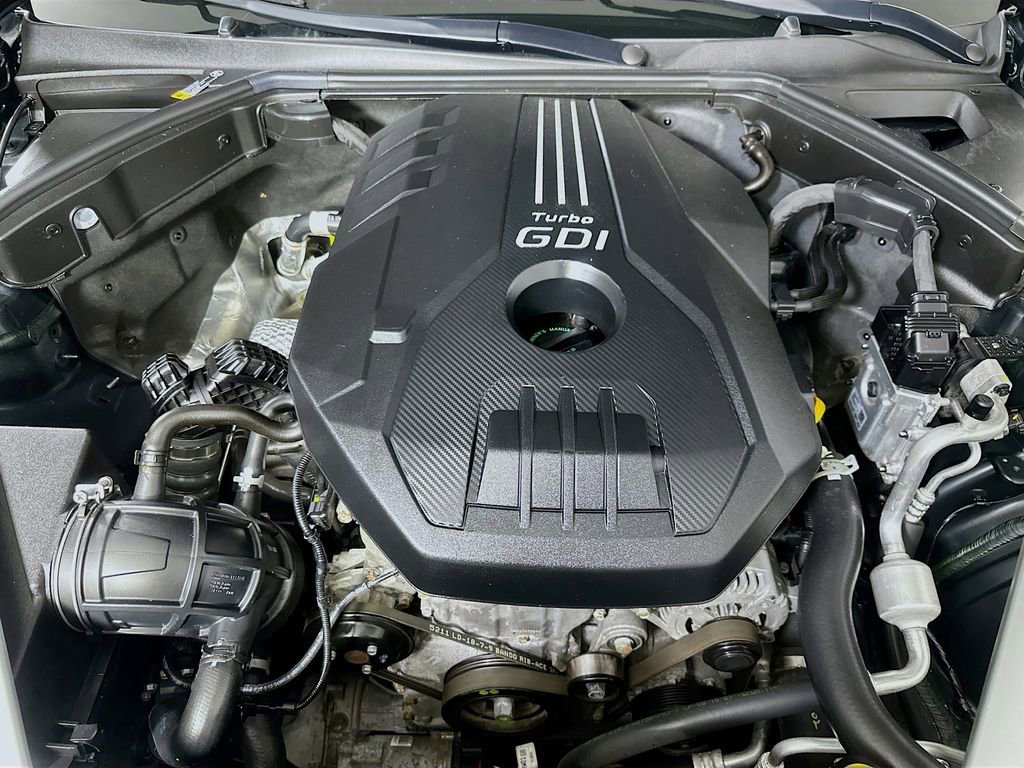 Used 2023 Genesis G70 2.0T w/ Sport Prestige Package image 9