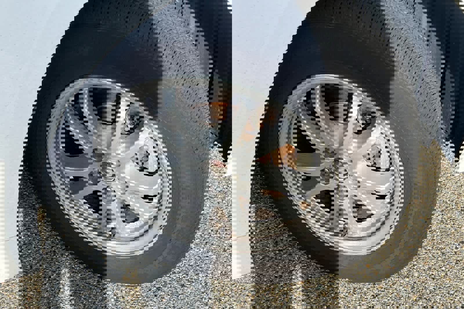 Used 2021 Toyota Corolla LE FWD image 15