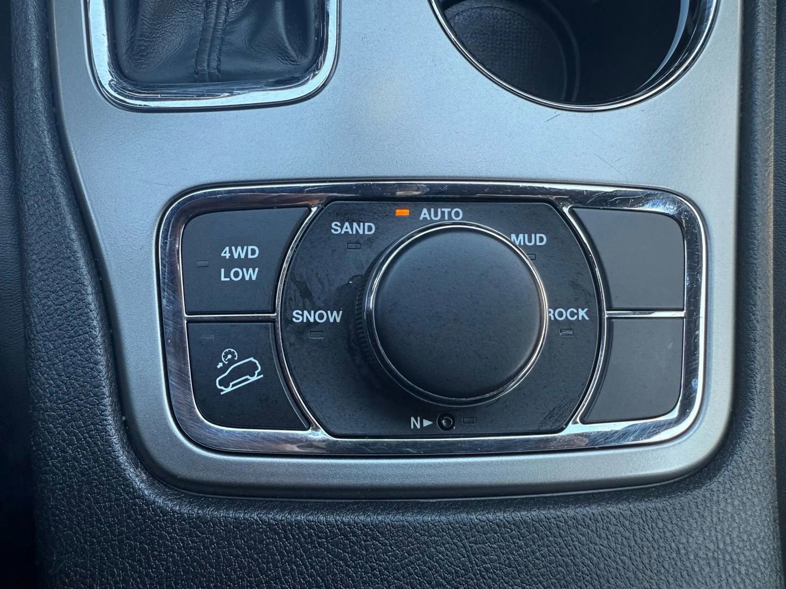 Used 2020 Jeep Grand Cherokee Limited image 26