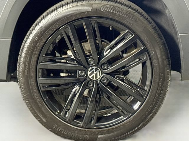 Used 2024 Volkswagen Taos SEL AWD/4WD image 31