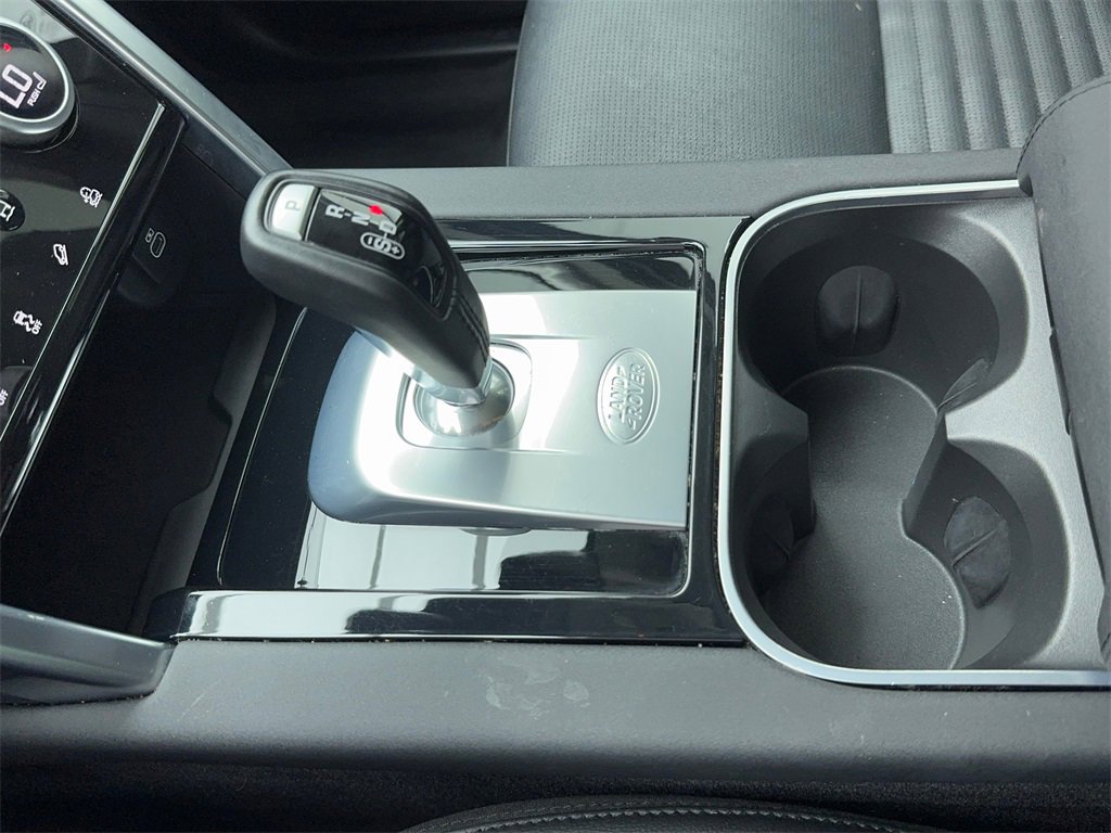 Used 2022 Land Rover Discovery Sport S image 34