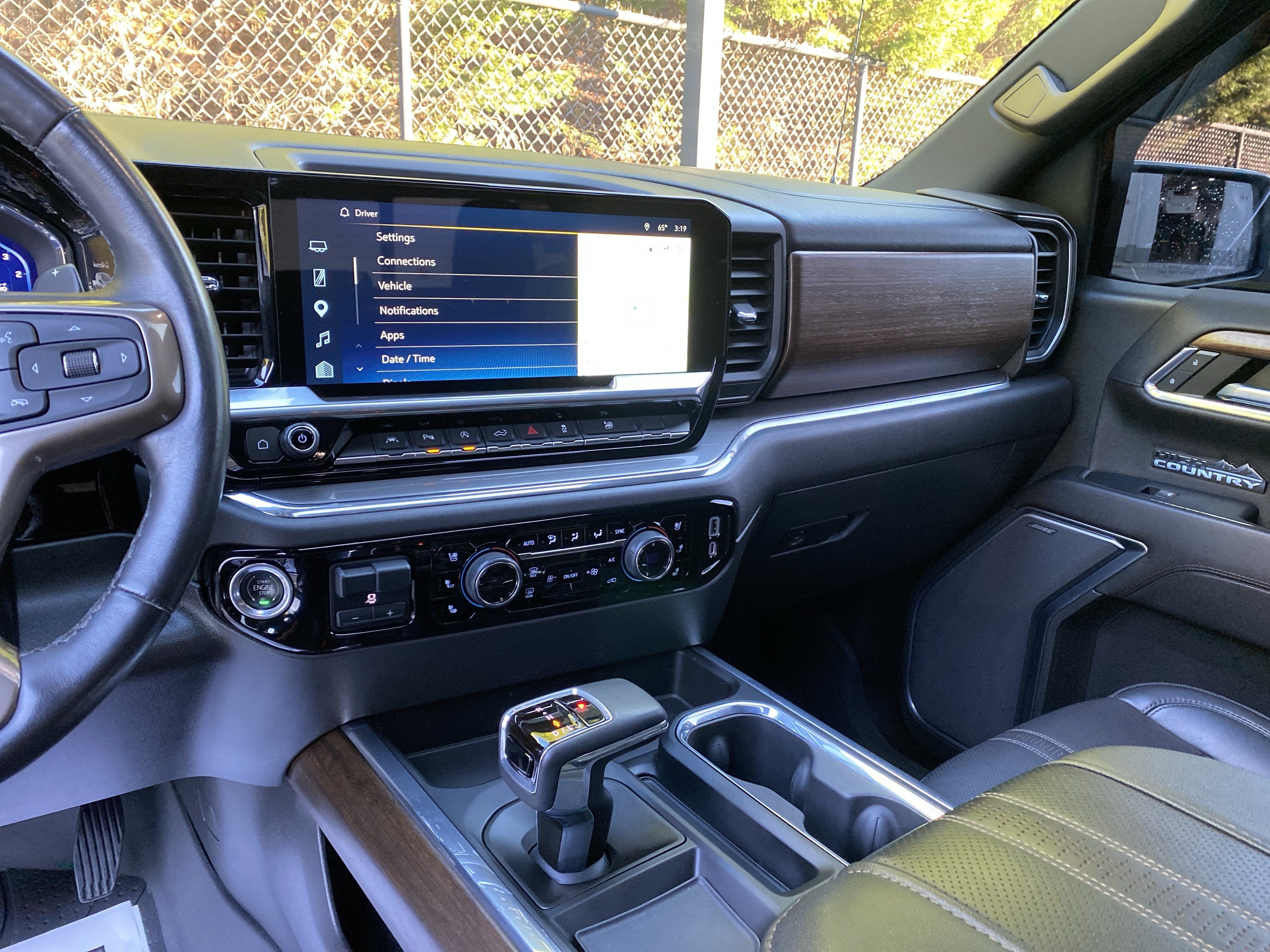 Used 2023 Chevrolet Silverado 1500 High Country w/ High Country Premium Package AWD/4WD image 26