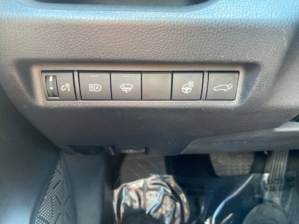 Used 2022 Toyota RAV4 XLE w/ Convenience Package AWD/4WD image 23