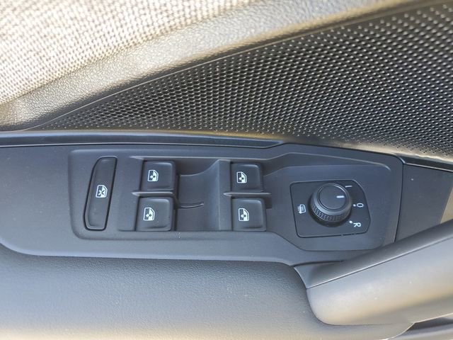 Certified 2025 Volkswagen Tiguan S image 20