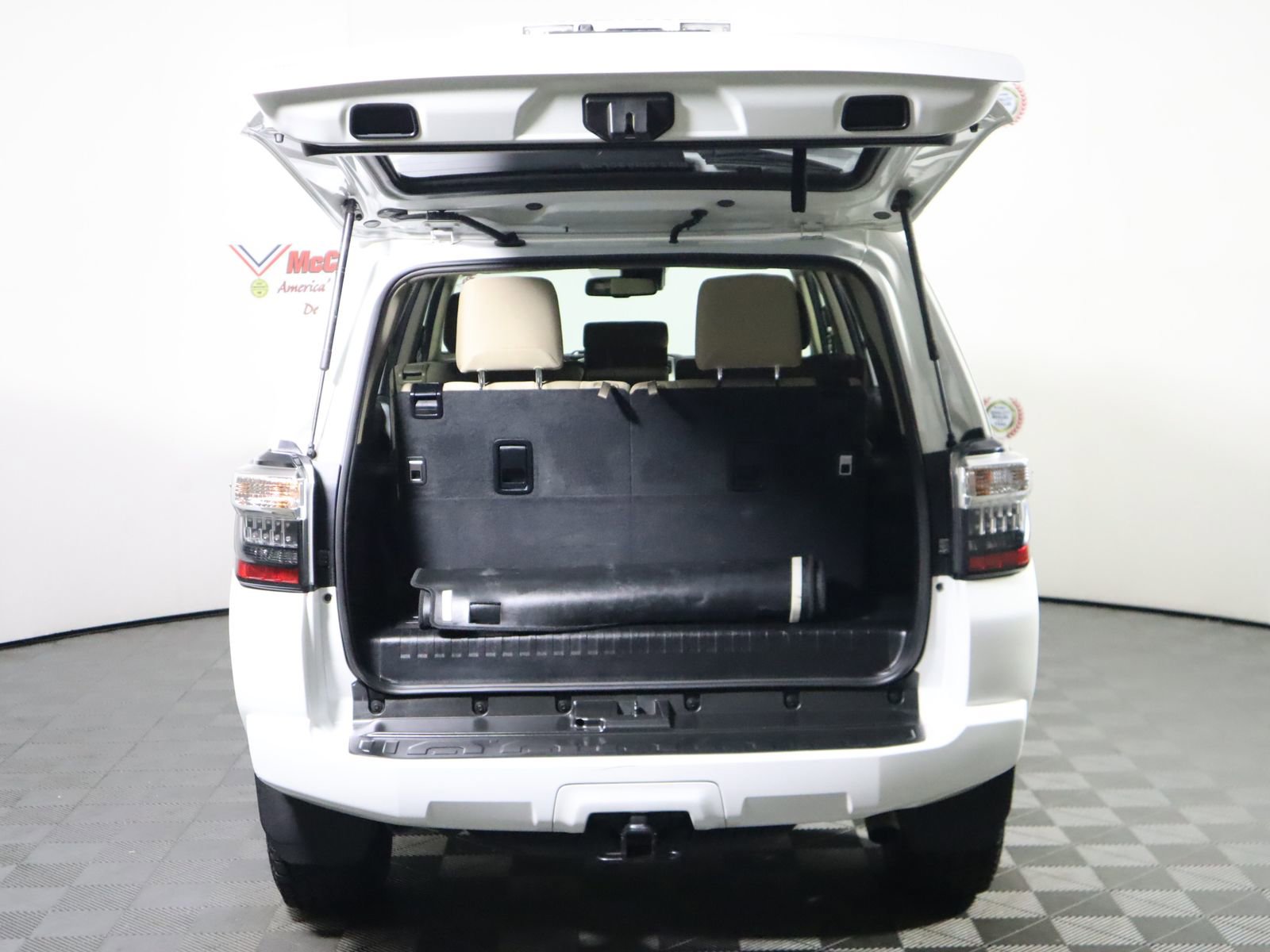 Used 2021 Toyota 4Runner SR5 AWD/4WD image 8