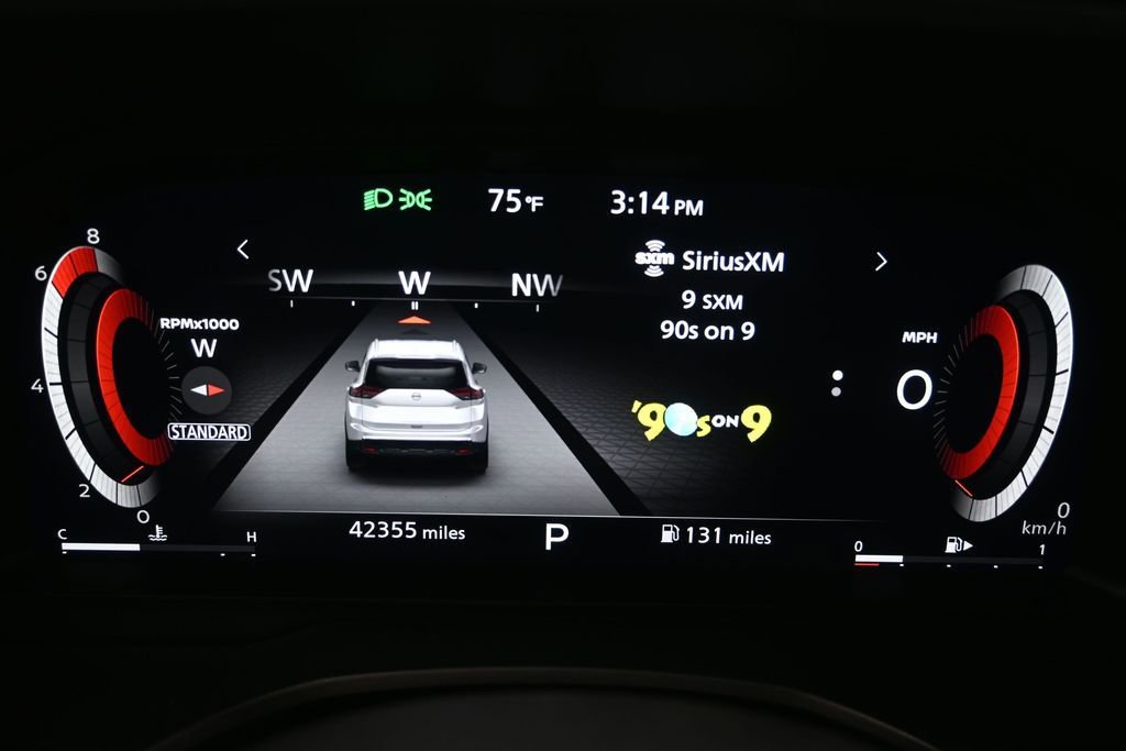 Used 2024 Nissan Rogue Platinum w/ Platinum Premium Package FWD image 13