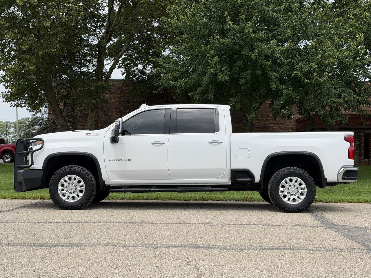 Used 2023 Chevrolet Silverado 2500 LTZ w/ LTZ Plus Package AWD/4WD image 3