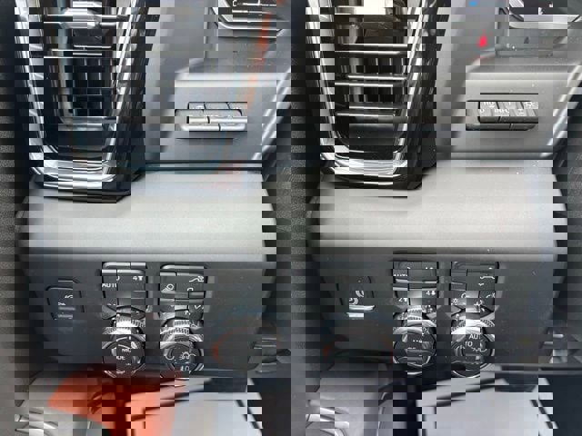 New 2026 GMC Sierra 3500 Denali Ultimate w/ LPO, Black Badging Package image 17