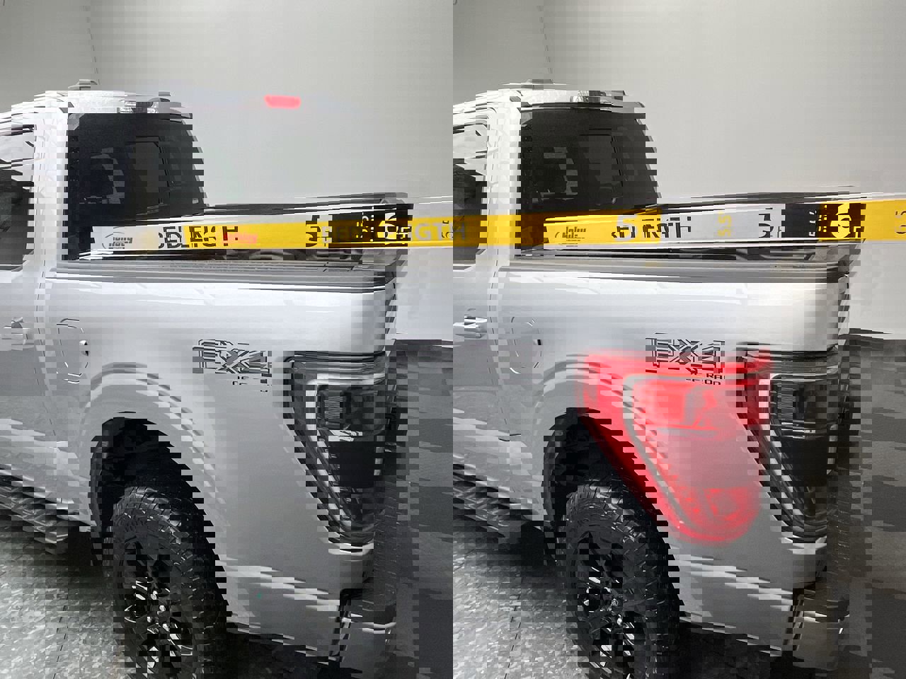 Certified 2023 Ford F150 XLT w/ Equipment Group 302A High image 31