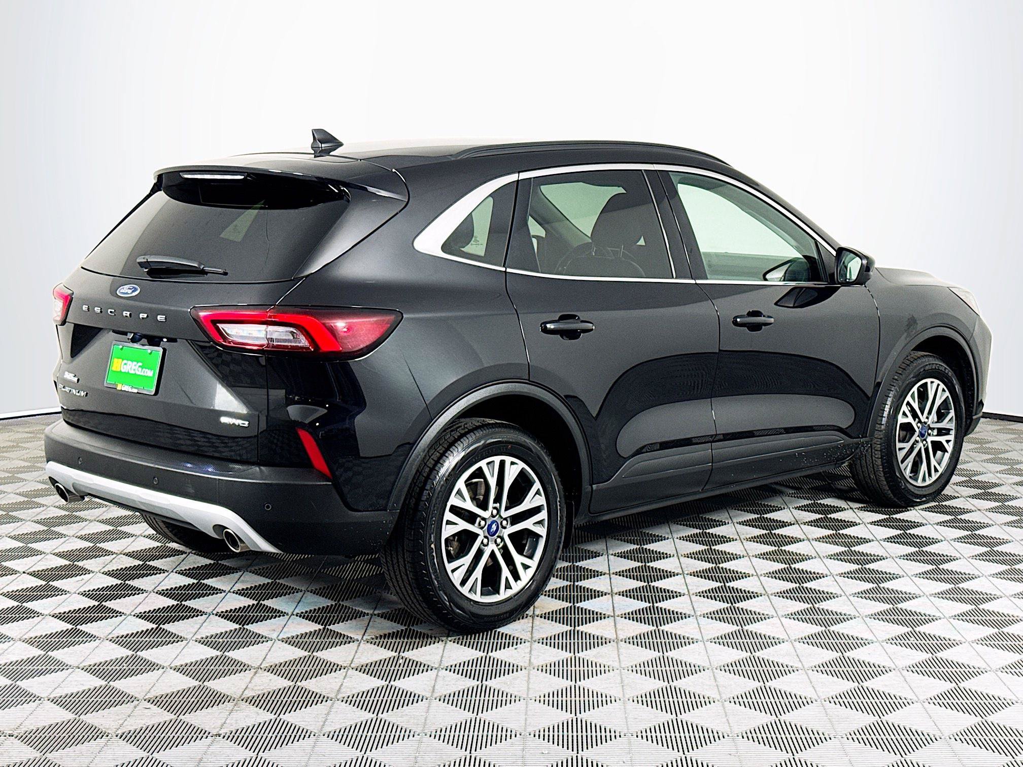 Used 2024 Ford Escape Platinum AWD/4WD image 8