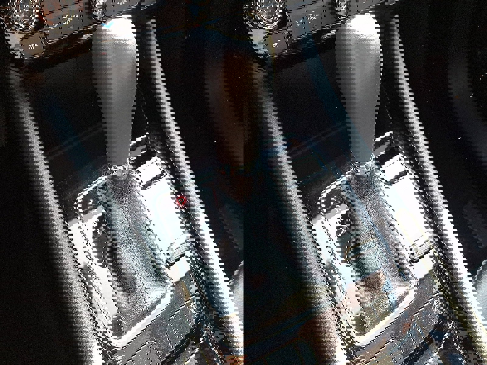 Used 2023 Jeep Compass Latitude w/ Sun and Sound Group image 15